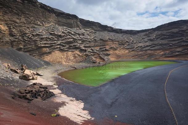 火山的绿色的湖elevation仰角<strong>水洼</strong>demand需要LosAngeles的简称陈词滥调采用兰萨罗特岛,金丝雀