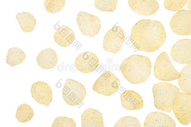 黄色的马铃薯炸马铃薯条飞向白色的背景,隔离的,顶看法.