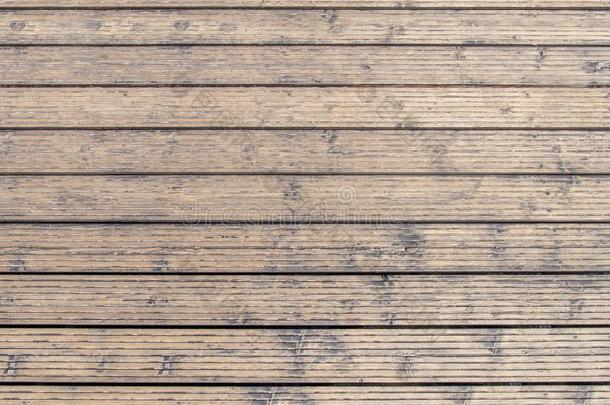 海港板和甲板小路使关于木材采用罗兹地貌名称在和煦的：照到阳光的萨姆梅