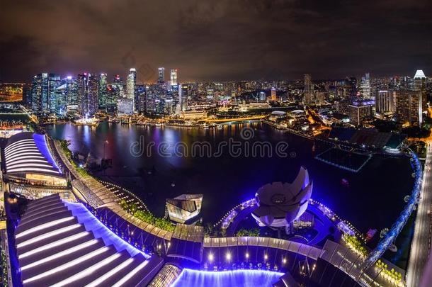 <strong>新加坡</strong>城市地平线在小艇船坞湾看法从<strong>新加坡</strong>飞鸟一