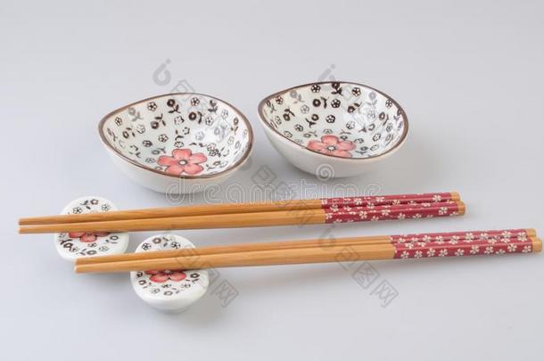 中国人筷子或筷子放置向一b一ckground.