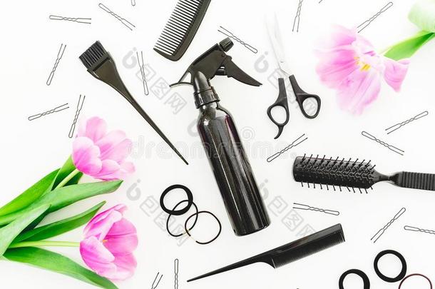 理发师工具-喷,剪刀,连身式内衣,条状发夹和郁金香