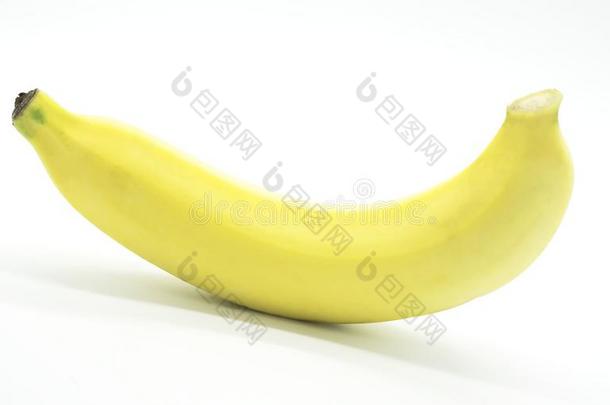 <strong>新鲜</strong>的<strong>黄</strong>色的<strong>香蕉</strong>.成熟的<strong>香蕉</strong>隔离的向白色的背景