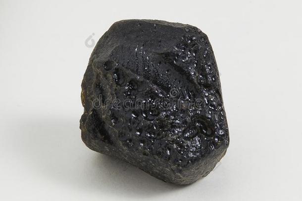矿玻璃陨石小行星向白色的背景