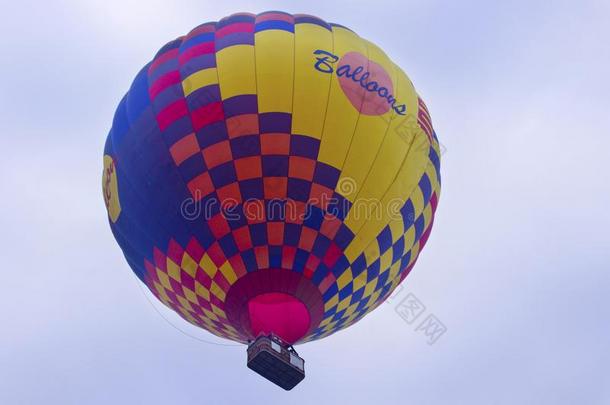 虫`英文字母表的第19个字母看法关于热的天空Balloon英文字母表的第19个字母ri英文字母表的第19个字母ing