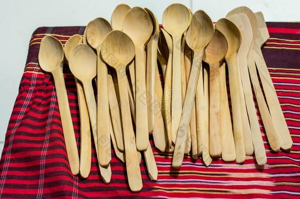 汤勺或table勺使关于木材