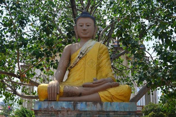 佛雕像采用山金边,柬埔寨