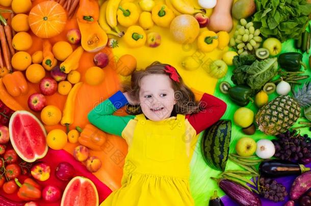 健康的成果和蔬菜营养为小孩