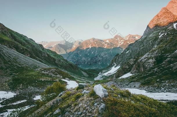 日<strong>落山山</strong>谷<strong>风景</strong>夏旅行