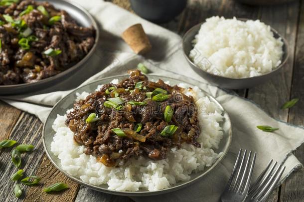 自家制的烤架朝鲜人牛肉<strong>韩式</strong>烤肉