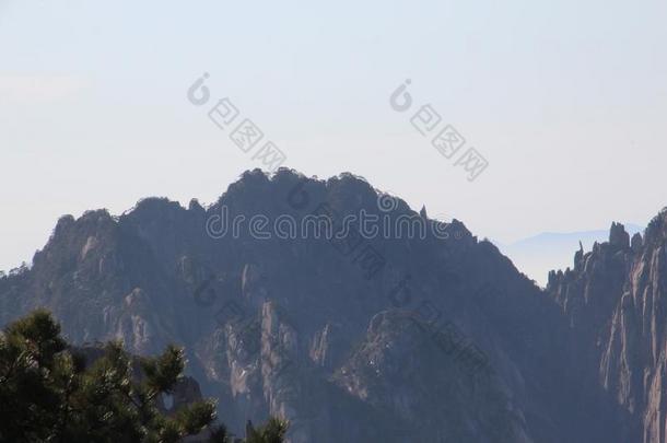 黄色的山-黄山,中国.