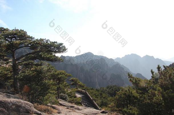 黄色的山-黄山,中国.