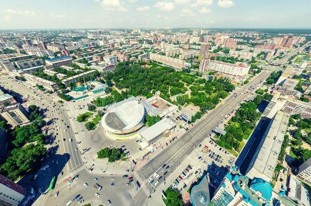 空气的城市看法.都市的风景.直升飞机射手.全景的影像.