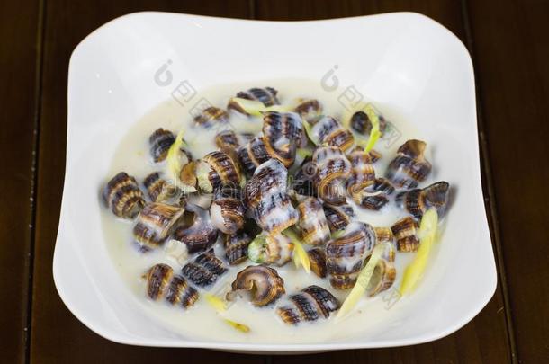 椰子食用蜗牛,指已提到的人著名的蜗牛食物采用湄公河希腊语字母表第四字母δ,南方英语字母表的第15个字母