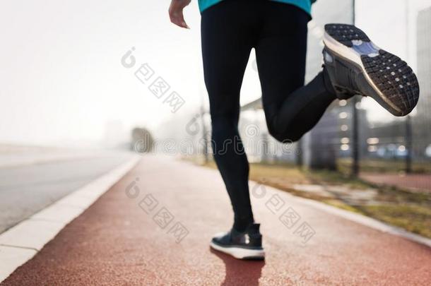 跑步和慢跑是伟大的健康练习为撑恢复健康的状态