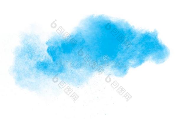 蓝色颜色粉爆炸云隔离的向白色的背景