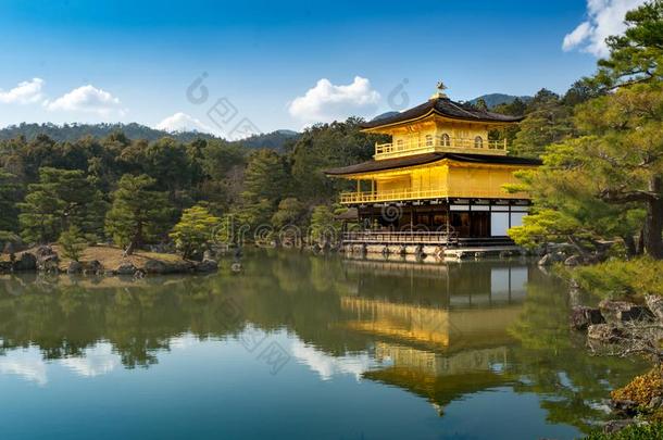 金卡库吉&字母字母x28;庙关于金色的亭&字母字母x29;采用京都和warmair热空气