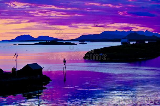 仲夏夜采用挪威,富有色彩的天,reflect采用g采用海
