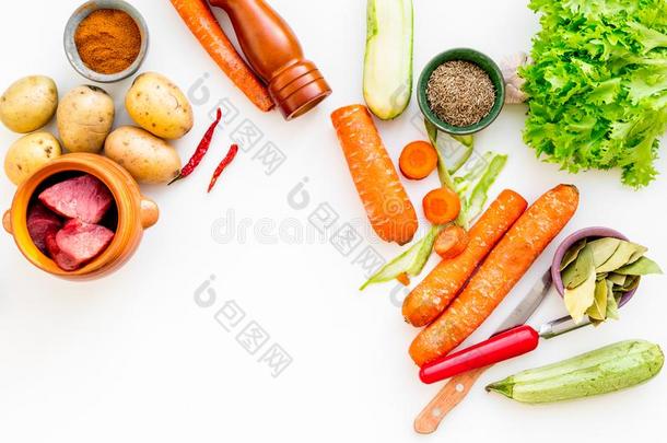 日常饮食素食者严格的素食主义者食物.蔬菜杂烩或蔬菜蔬菜炖肉.whiteiron白铁