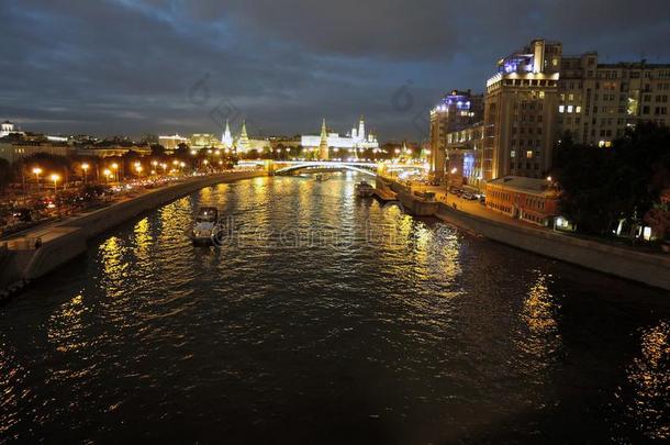 莫斯科城堡在夜.颜色照片.