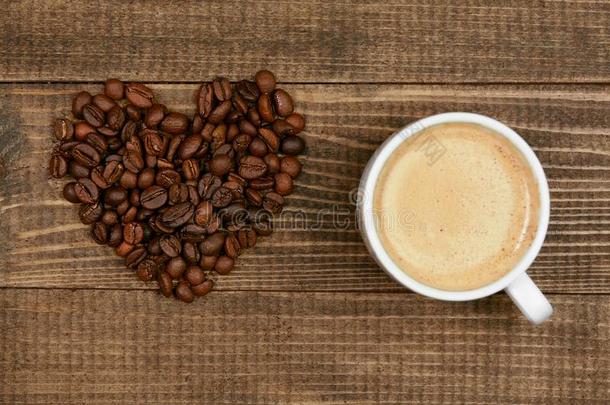 爱咖啡豆.杯子关于咖啡豆和咖啡豆心