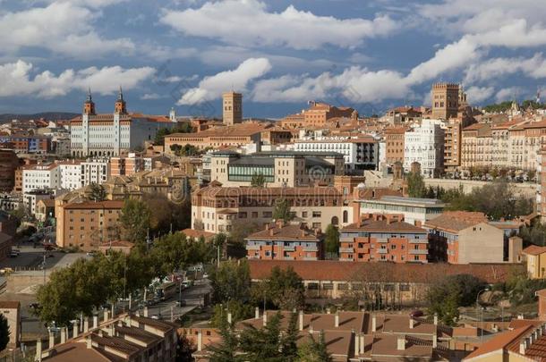 特鲁埃尔,西班牙北部地方,西班牙.空气的看法关于中古的城市特鲁埃尔.