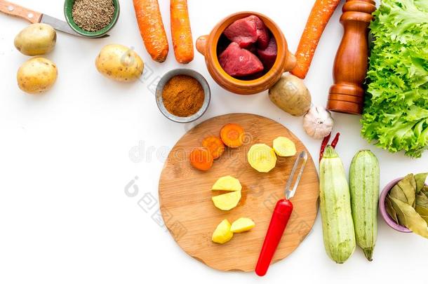 日常饮食素食者严格的素食主义者食物.蔬菜杂烩或蔬菜蔬菜炖肉.whiteiron白铁