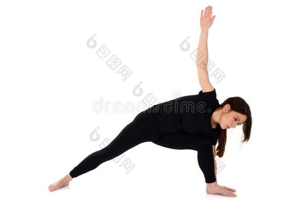 瑜伽瑜珈的任何一种姿势延伸的面角使摆姿势尤蒂塔Parsvakon瑜珈的任何一种姿势