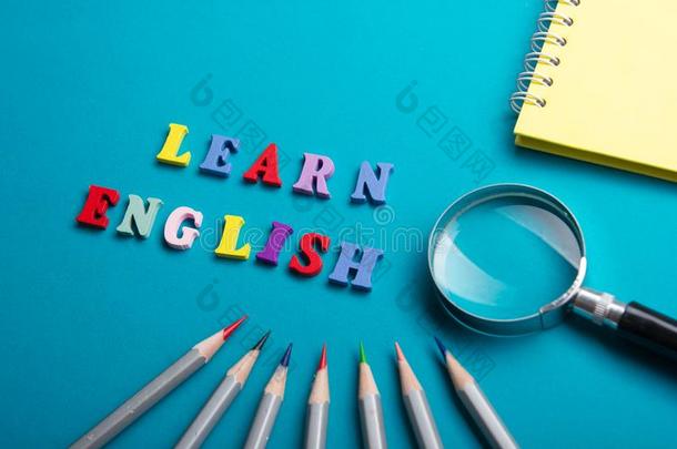学习英语观念.时间向学习ing语言.单词镇静的