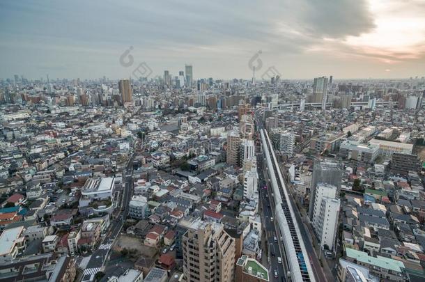 东京城市风光照片和地方的建筑学和摩天大楼采用后面