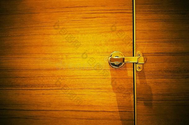 洗手间门门闩向木制的质地