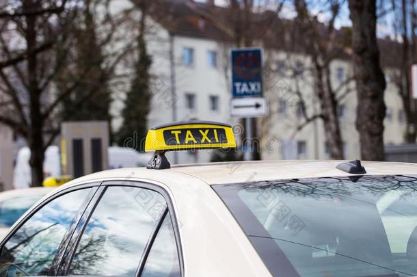 出租车,德国的出租车,在指已提到的人出租车阶层,城市