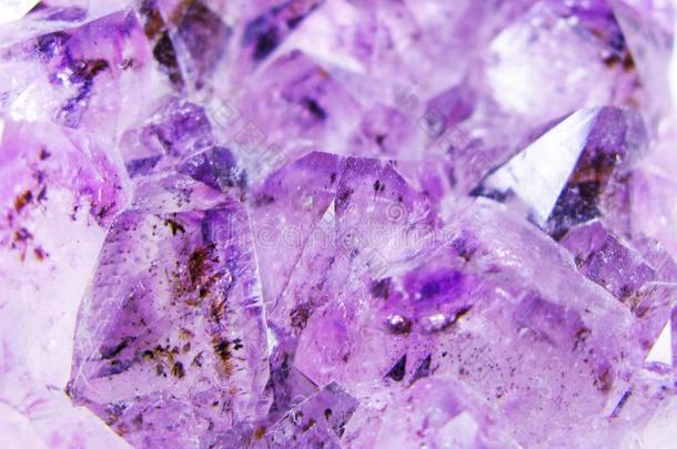 <strong>紫</strong>蓝色宝石宝石结晶石英矿物地质的背景