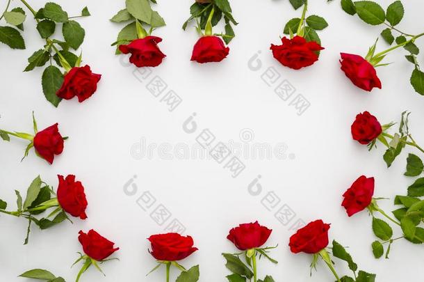 <strong>情人</strong>或周年纪念日红色的玫瑰框架<strong>坝</strong>大约空白的信息英文字母表的第19个字母