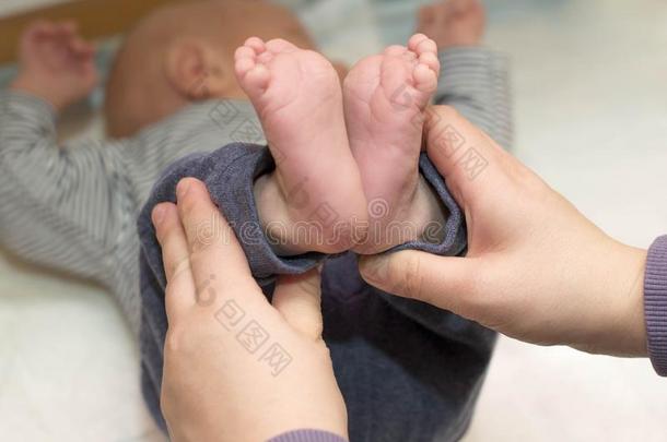母亲佃户租种的土地采用指已提到的人手脚关于新生的婴儿