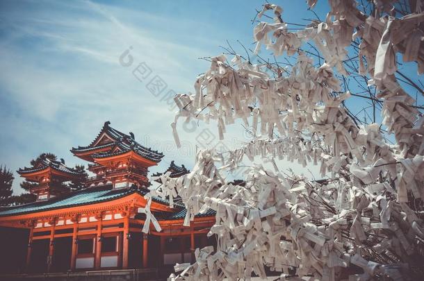 奥米库吉树在平安时代的金古圣地庙,京都,黑色亮漆