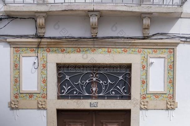 典型的门框架关于葡萄牙