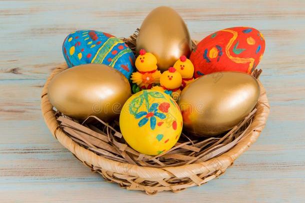 复活节卵采用一b一sket和黄色的b一by鸡复活节观念