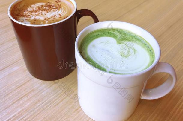 日本抹茶拿铁咖啡,绿色的茶水拿铁咖啡,多乳脂的或似乳脂的咖啡豆,卡普契诺咖啡咖啡豆,