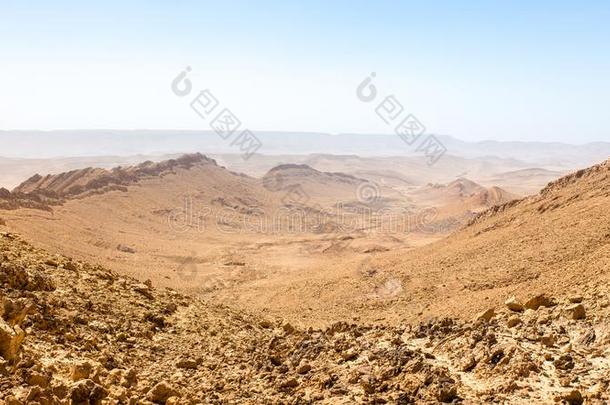 沙漠火山口山背脊<strong>悬崖</strong>风景看法,以色列<strong>天然</strong>的