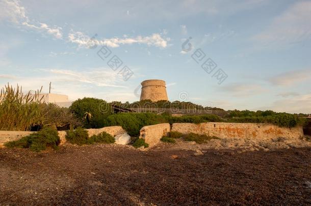 中古的塔关于Semi-ActieLaster半主动激光器罗萨在日出采用伊比沙岛