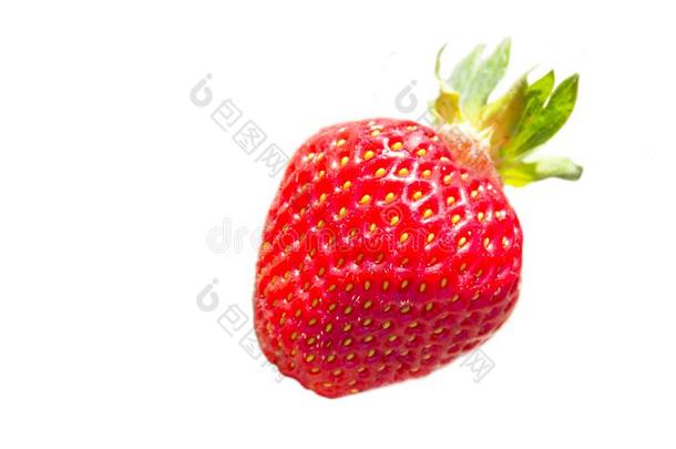 成熟的多汁的红色的草莓隔离的向白色的背景