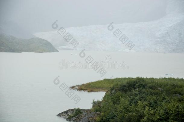 美利坚合众国美国阿拉斯加州-门登霍尔冰河和湖