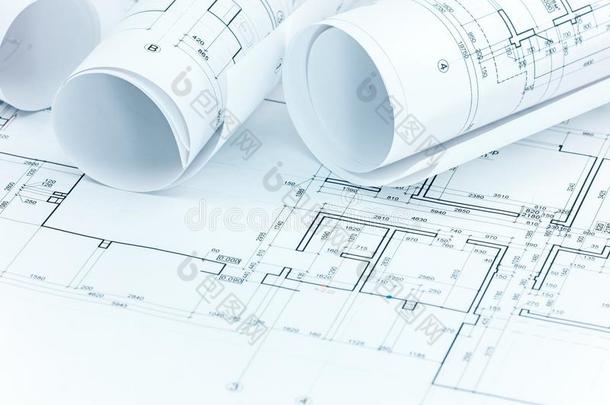 放置关于建筑物计划和蓝图名册向建筑师工作人员