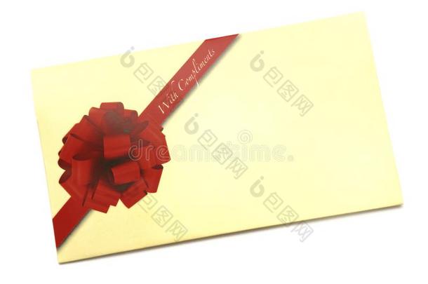 一黄色的赠品信封和红色的带