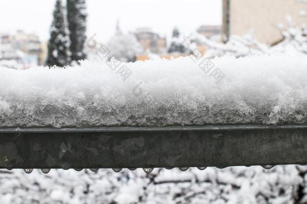 雪向指已提到的人栏杆关于一ir向栏杆.寒冷的冰一d雪采用winter冬天
