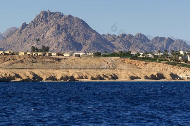 海岸线风景关于红色的海采用S采用ai蒙古人