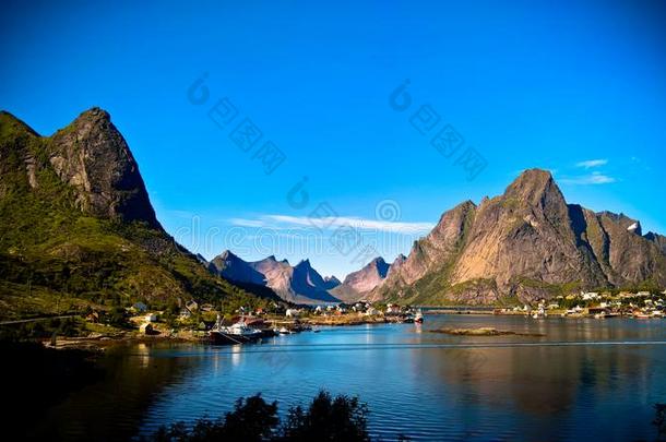 全景的看法向人名村民和<strong>主页</strong>,罗弗敦群岛,norwegisc挪威的