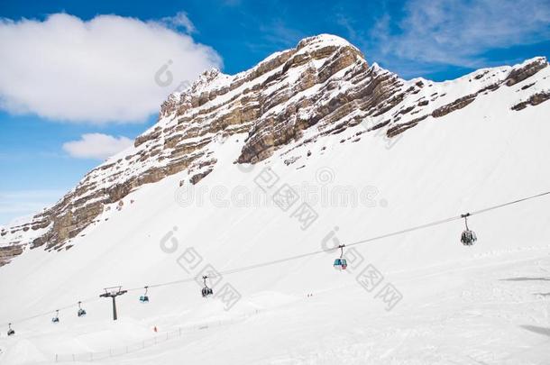 阿尔卑斯山的冬风景