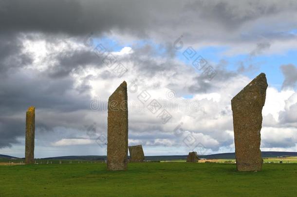 起立石头关于速记,新石器时代的巨石阵采用指已提到的人岛英语字母表的第15个字母